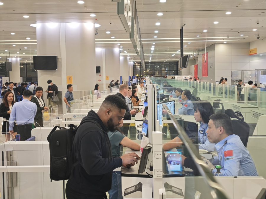 Inbound travelers at Pudong Airport