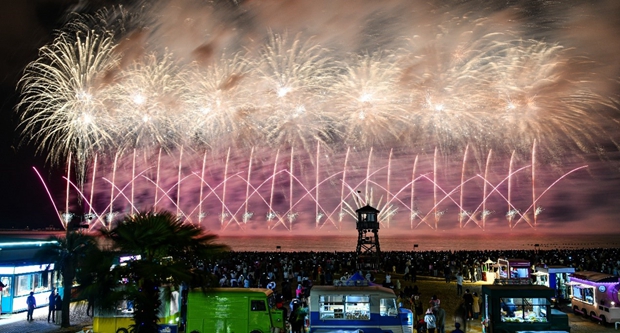 Jinshan City Beach hosts international music, fireworks show2.jpg Jinshan City Beach hosts international music, fireworks show2.jpg