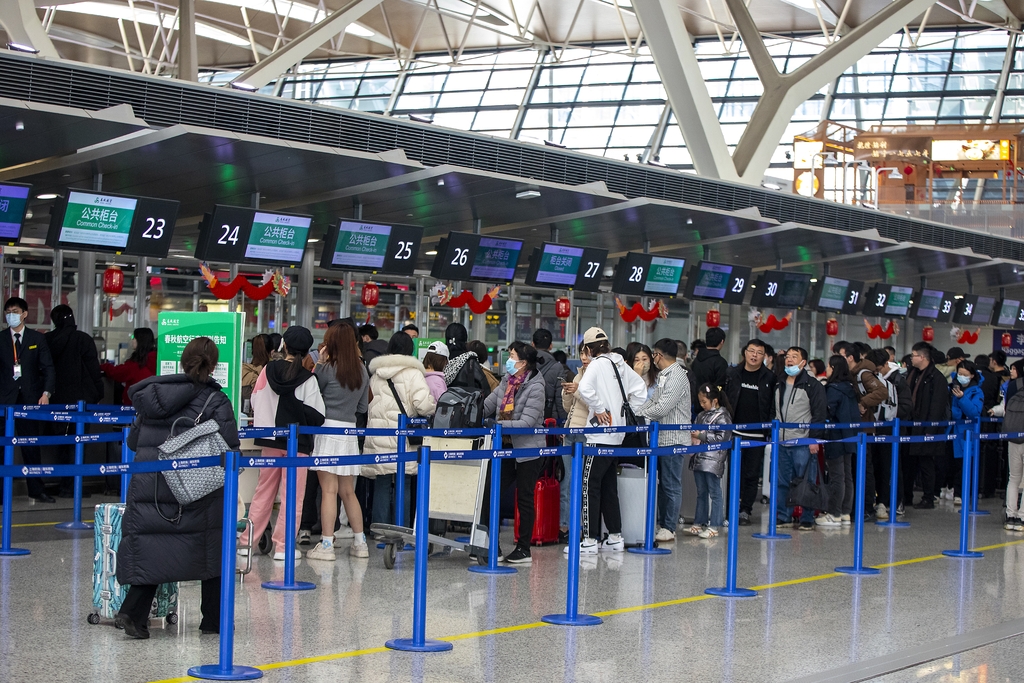 Shanghai expected to see 8.4% increase in air passengers this Spring Festival.jpg