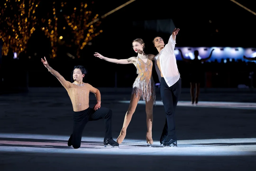 Winter programs fill Shanghai with festive cheer