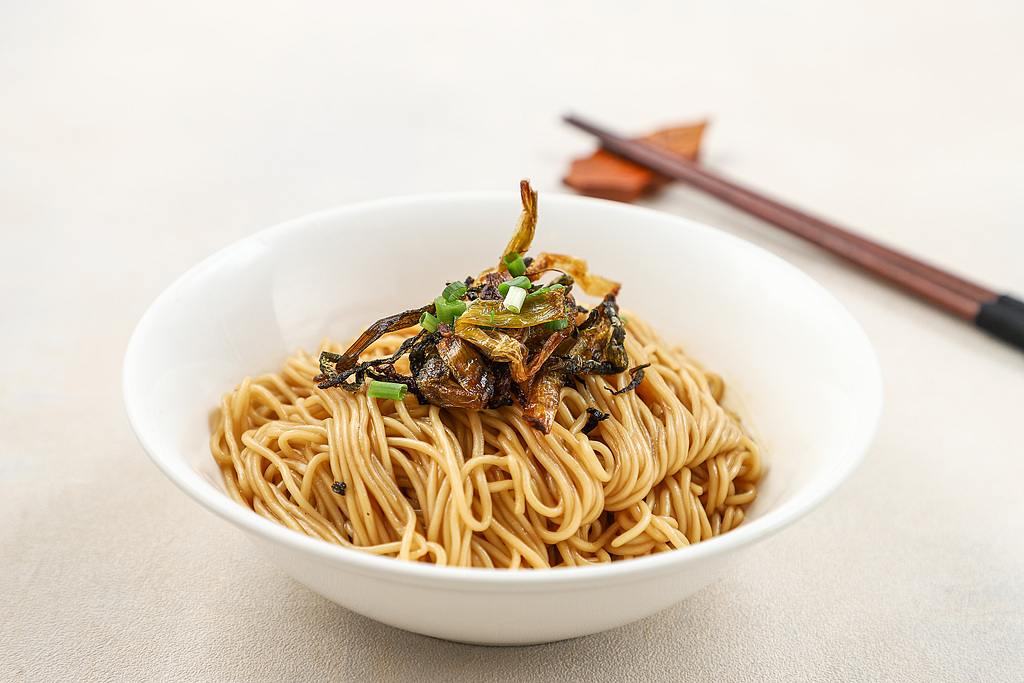Global Taste in Shanghai | Scallion oil noodles: A taste of simplicity and flavor