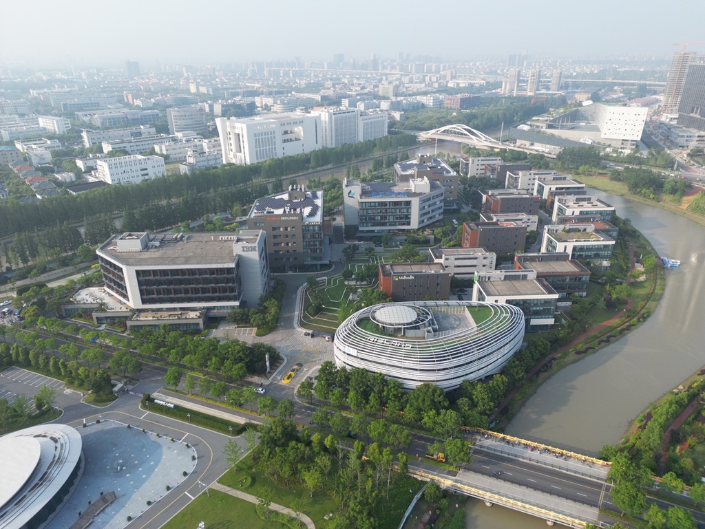 Over 300 foreign-funded R&D centers recognized in Pudong