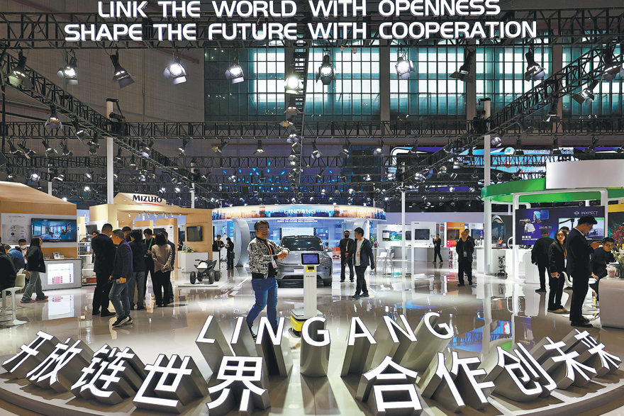 China hailed as key pillar of stability