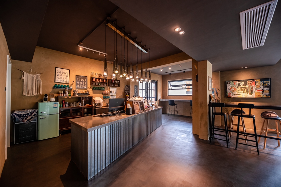 coffee shop.jpg