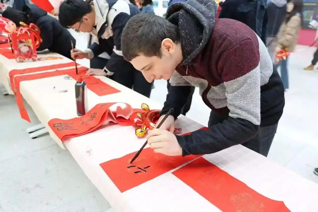 Algerian doctoral student charts astrophysics path in Shanghai -3.jpg