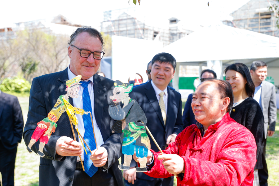 Foreign envoys, business leaders hail Songjiang's cultural and natural charm