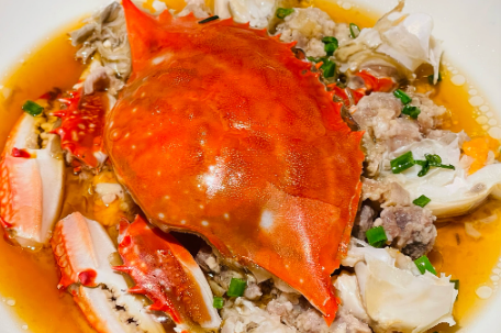 Steaming crabs is the best way to preserve and highlight their natural deliciousness.png