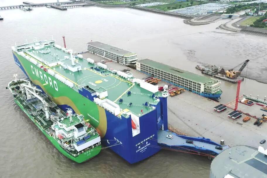 Shanghai conducts first simultaneous bunkering operation of methanol on Yangtze River