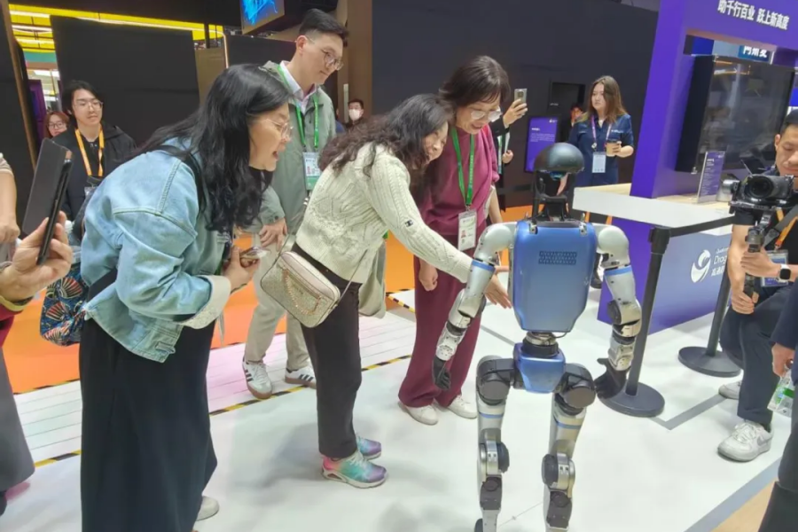AI shifts from flashy demos to practical applications at 8th CIIE