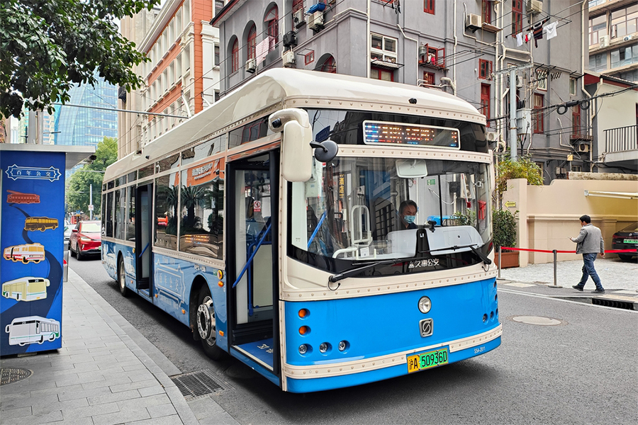 A guide to taking buses in Shanghai