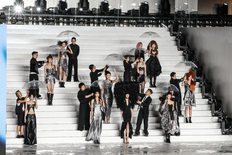 L'Oreal Pro hair show debuts at Museum of Art Pudong