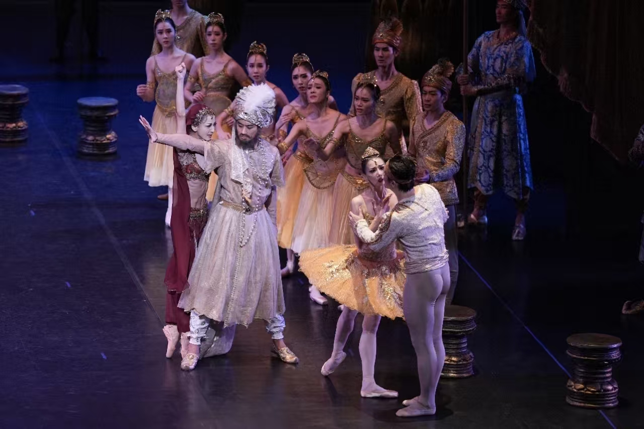 A scene from La Bayadere.jpg
