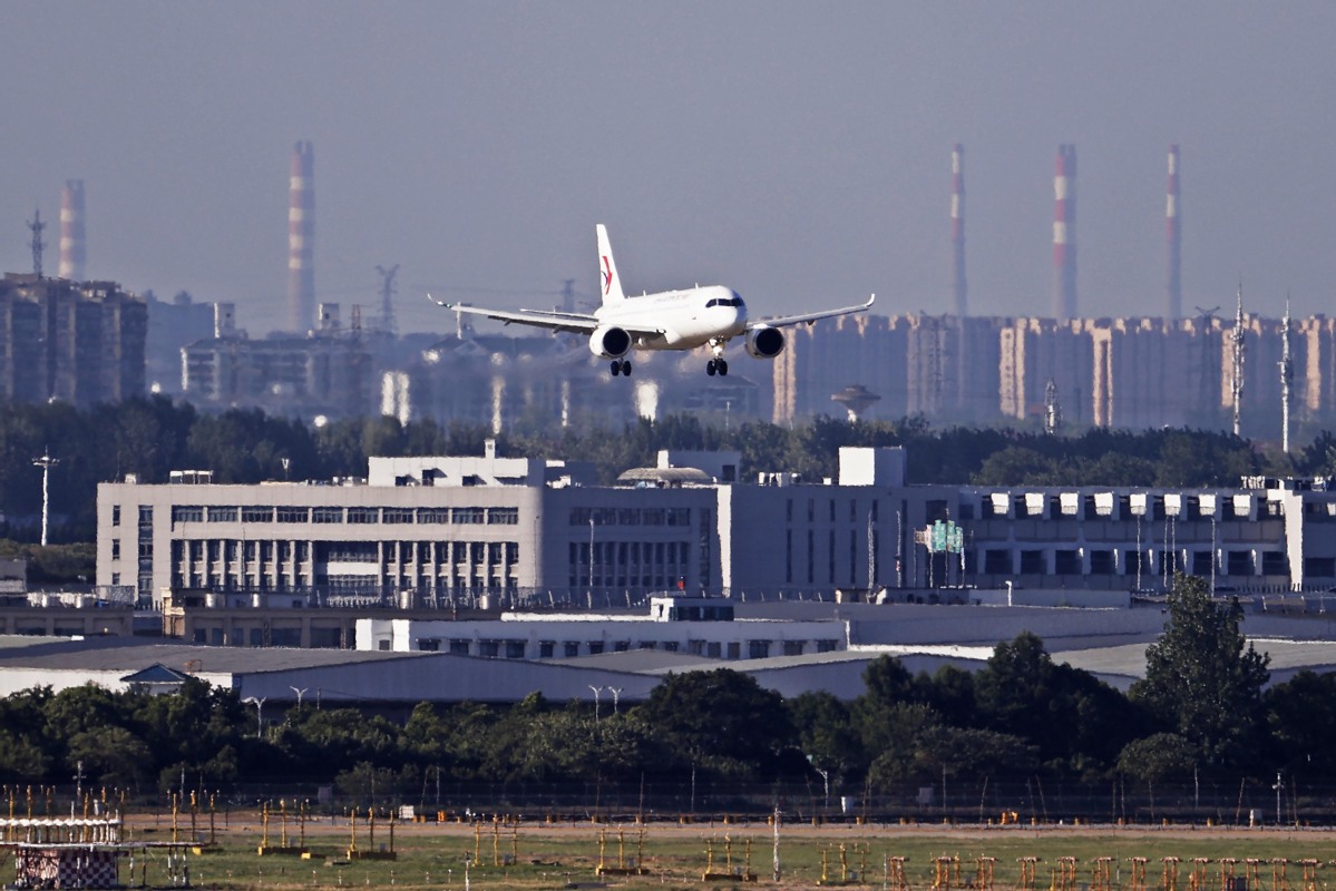 Shanghai launches flight changing trial service