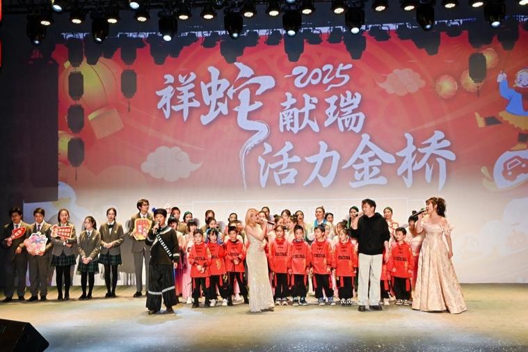 Jinqiao hosts Lantern Festival celebration for expats