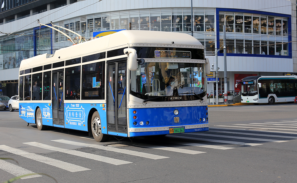 Shanghai aims to build more user-friendly public transport system