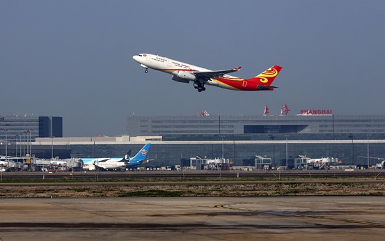 Shanghai leads nation in aviation passenger throughput.jpg Shanghai leads nation in aviation passenger throughput.jpg