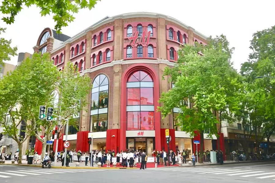 H&M's stylish comeback highlights city's booming retail scene