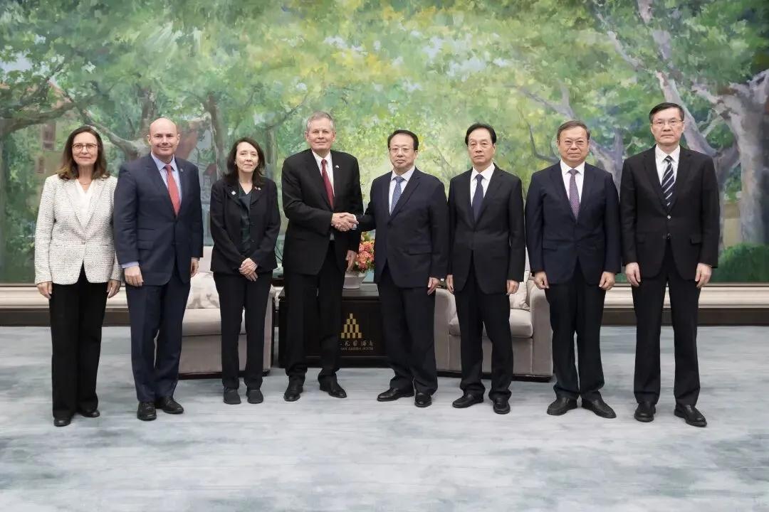 美国参议院(1).jpg