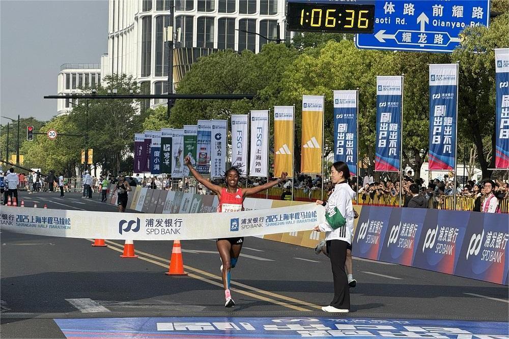 Why top marathon racers favor the city of Shanghai? 
