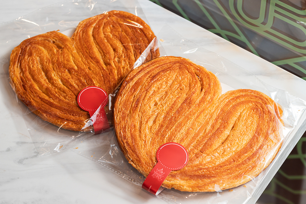 Global Taste in Shanghai | Butterfly cracker: A French pastry that is quintessentially Shanghai