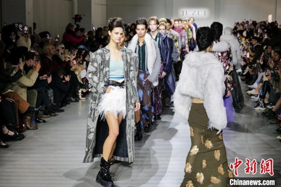 Chinese fashion brand Juzui shines at New York Fashion Week.jpg