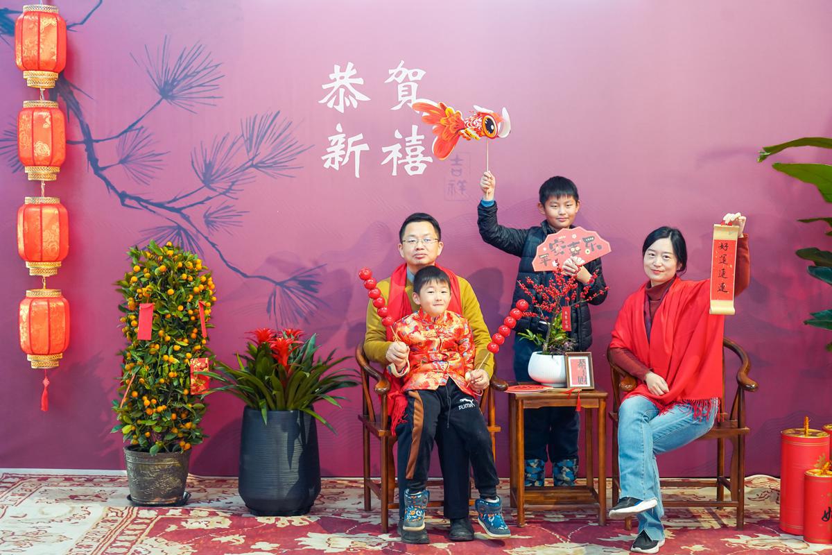 Shanghai opens flower market over new year celebration8.jpeg