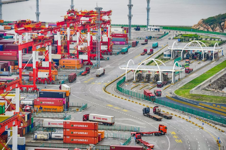 Shanghai posts robust trade growth in early 2026