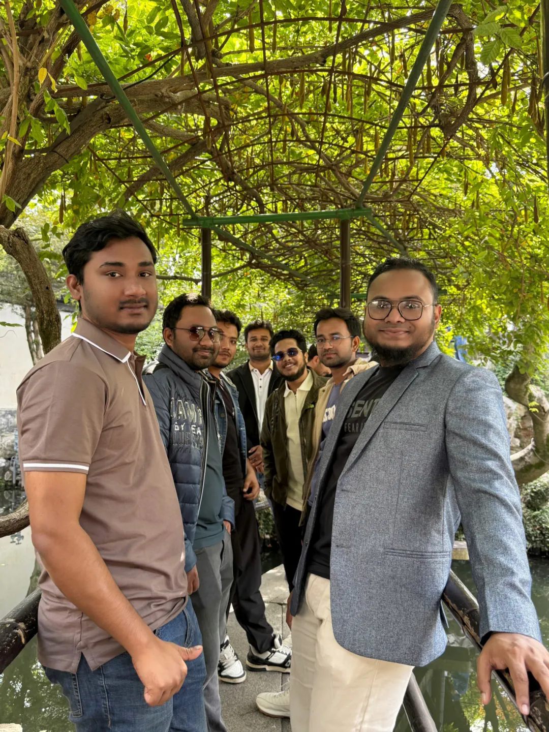 International students embrace Jiangnan charm in Tongli