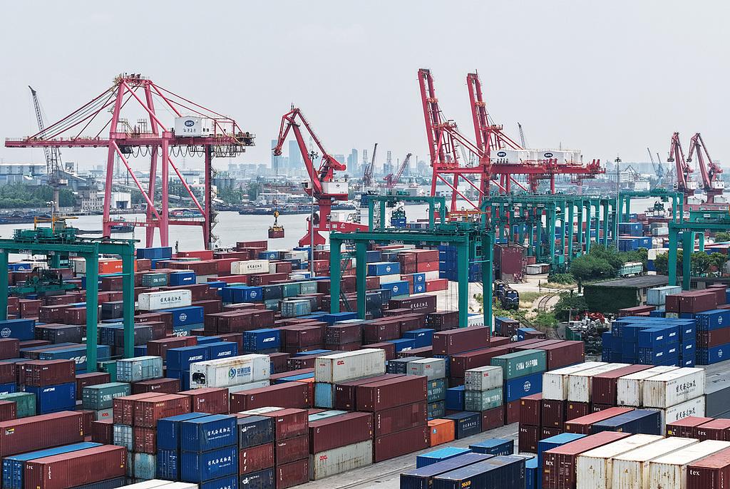 Export frenzy sweeps Shanghai as firms capitalize on US-China tariff relief