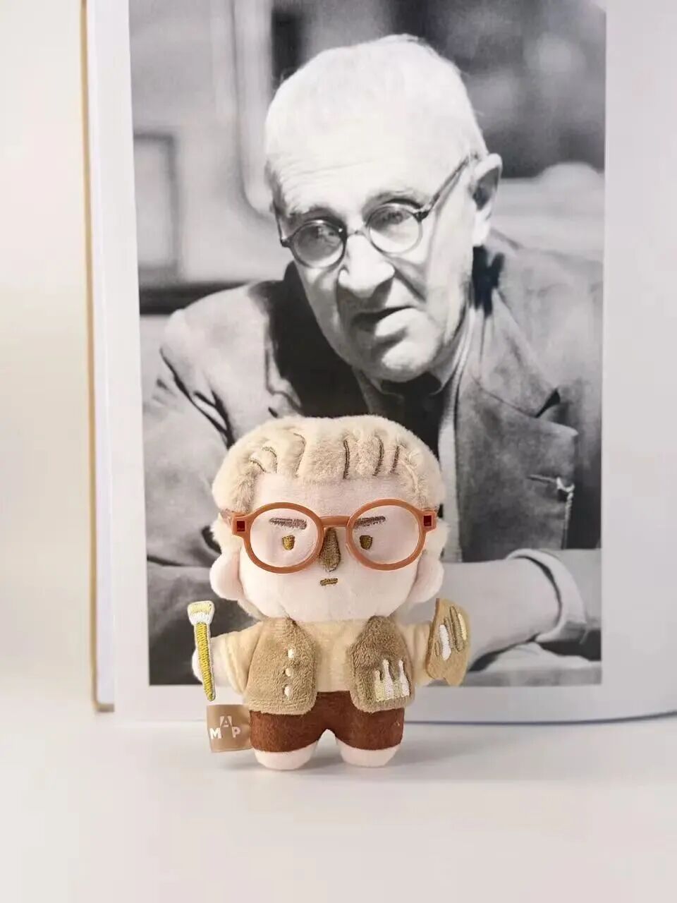 Giorgio Morandi plush keychain.jpg