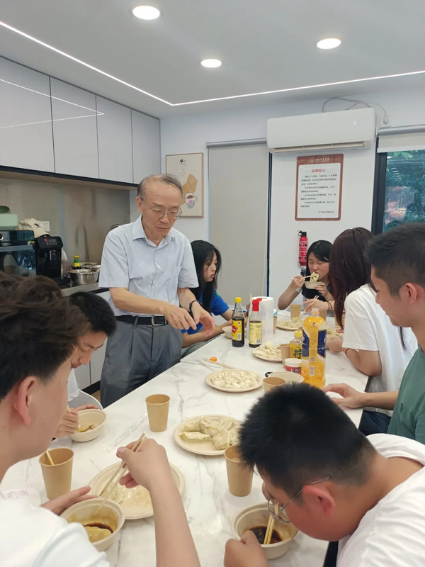 Sanda3.jpg Sanda3.jpg