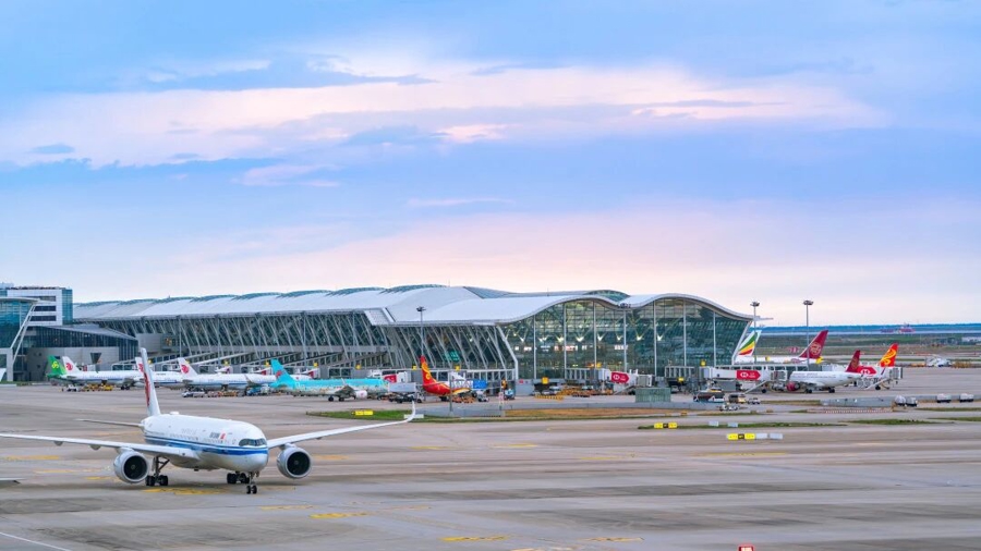 Shanghai expands global air routes for summer-autumn flight schedule
