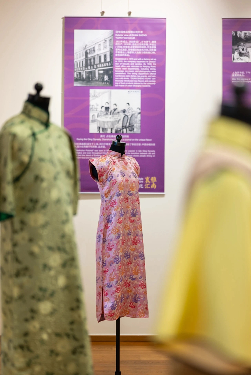 Shanghai-style Qipao collection on exhibition in Brussels4.jpg