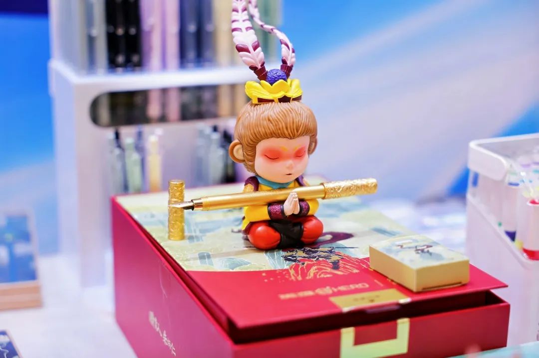 Hero x Zhu Bingren Copper edition.jpg