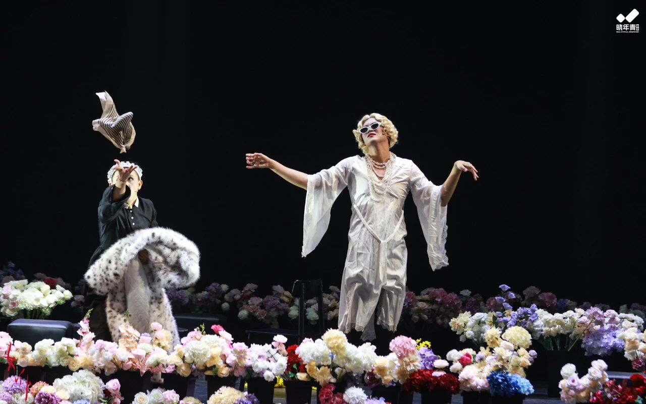 A scene from Les Bonnes, directed by Shao Sifan.jpg