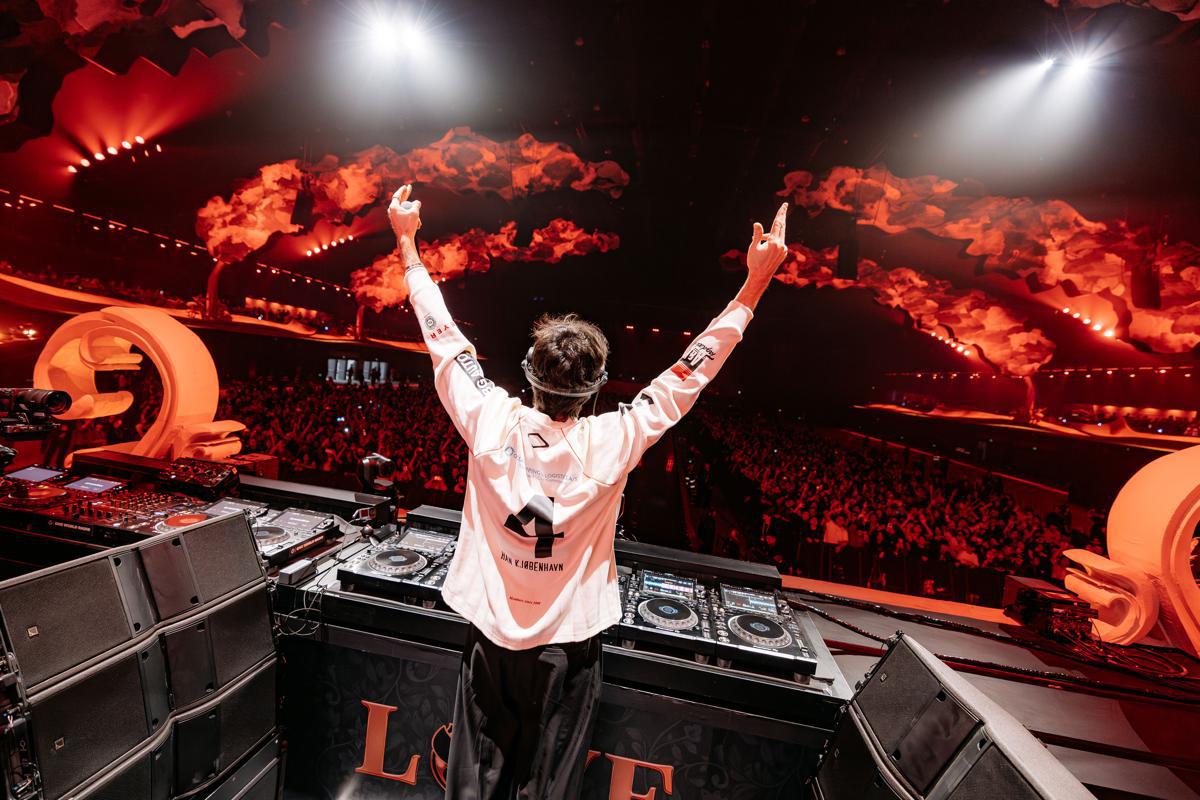 Tomorrowland show 2.jpeg