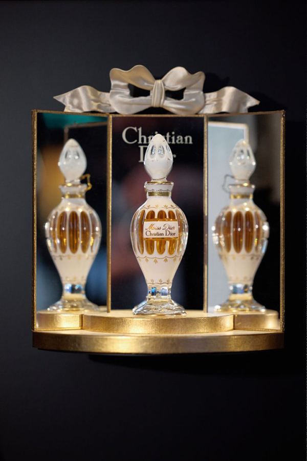 Miss Dior exhibition illuminates Shanghai1.jpeg