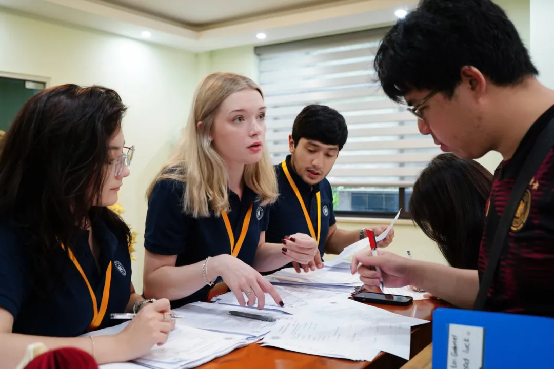 Shanghai Normal University welcomes over 800 international students from 70 countries-2.png