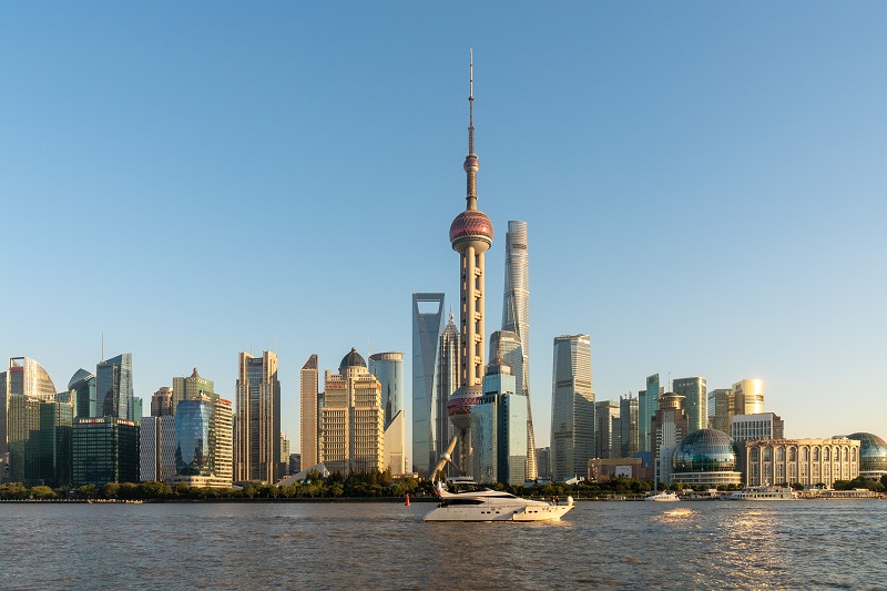Shanghai is located on the west coast of the Pacific Ocean and the eastern shoreline of the Asian continent.jpg