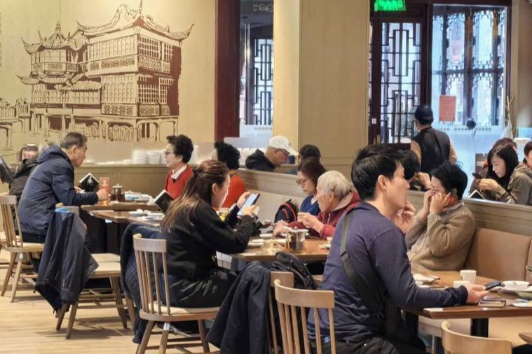 More Huangpu's eateries join seniors-friendly initiative