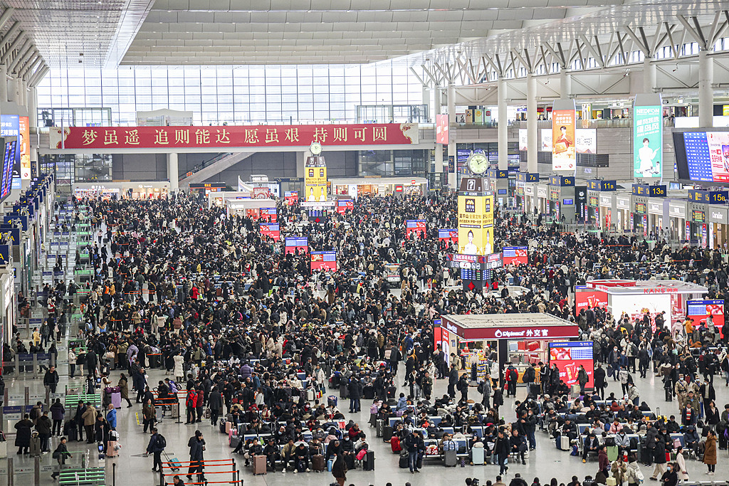 Shanghai Spring Festival travel rush begins with 16m trips expected.jpg