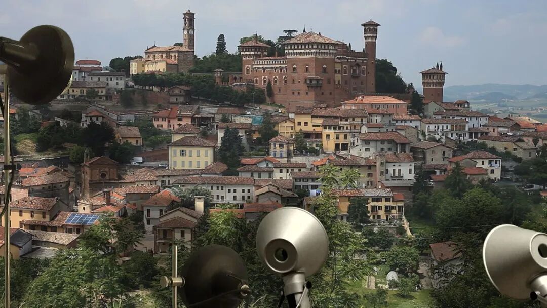 An image installation by Flatform2.jpg
