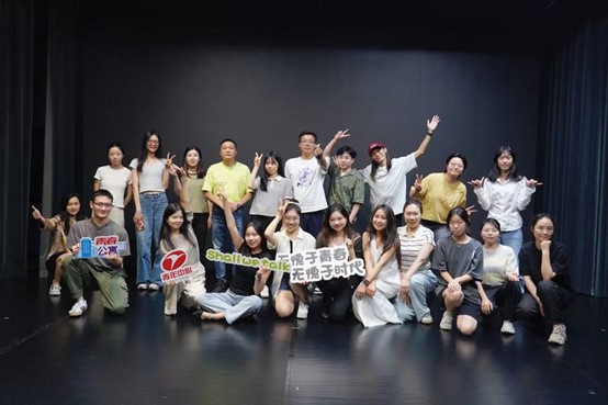 Night schools gain popularity among young people in Shanghai.jpg Night schools gain popularity among young people in Shanghai.jpg