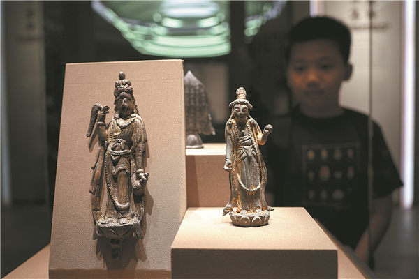 Exhibition reveals treasures of ancient Buddhist pagoda