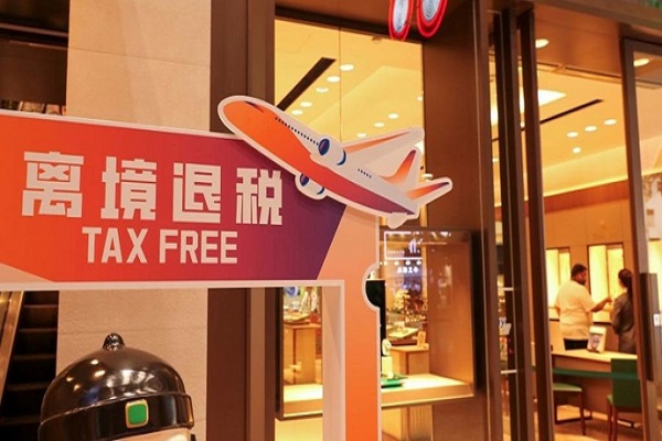 Overseas visitors flock to Shanghai for tax-free shopping