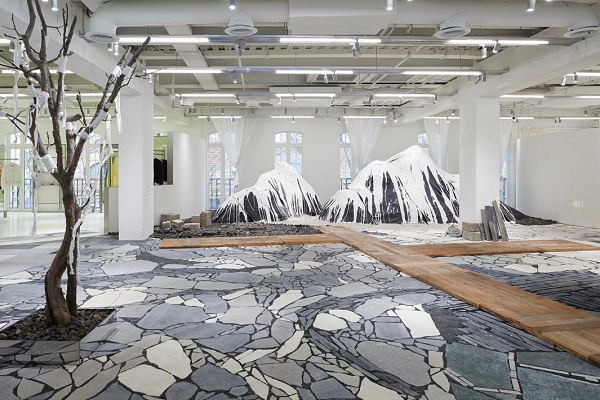 Discover exciting new stores in Shanghai (Middle Huaihai Road)