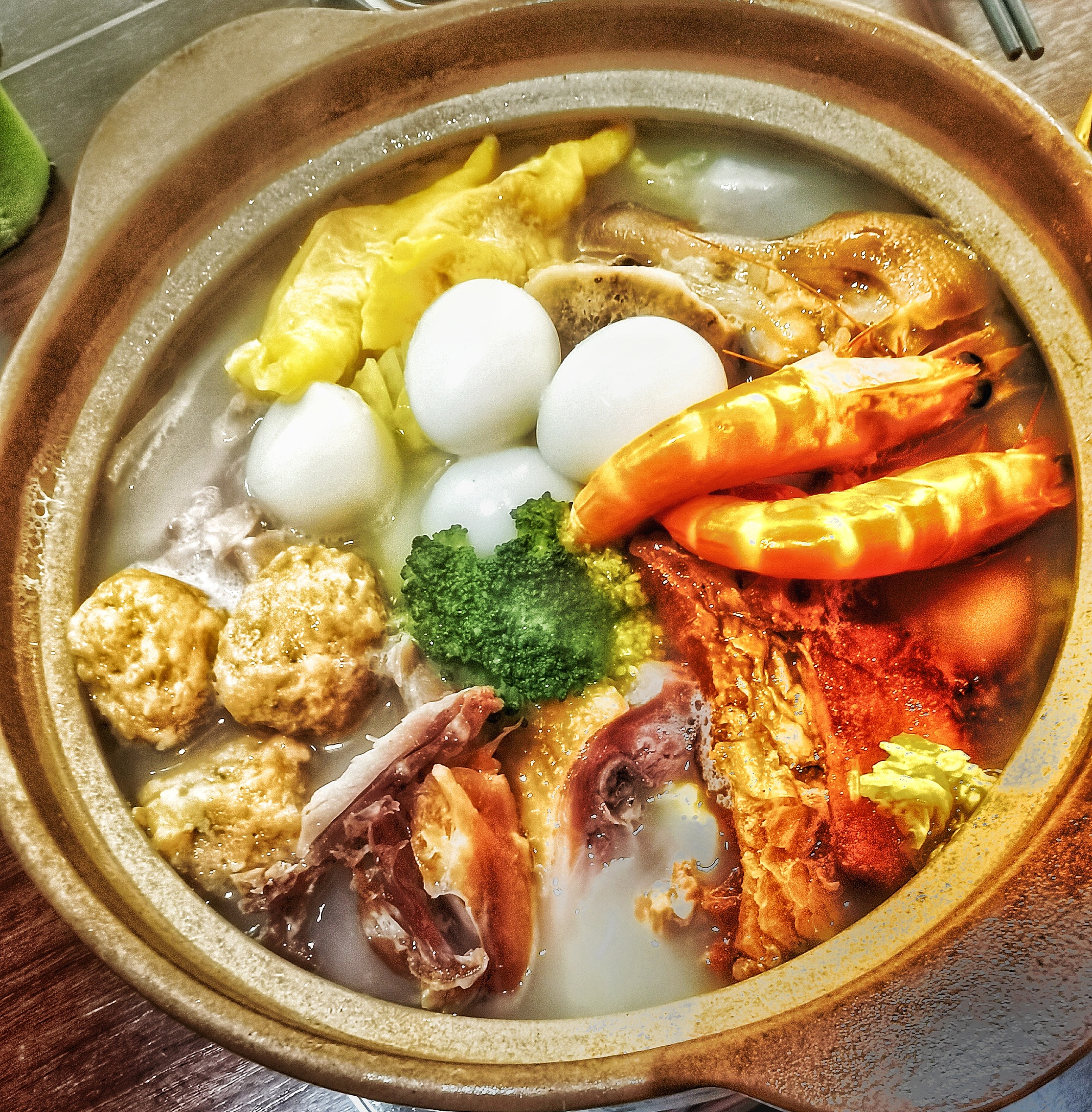 Family reunion hotpot.jpeg