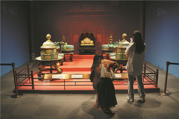 Museum shines spotlight on cloisonne3.jpeg Museum shines spotlight on cloisonne3.jpeg