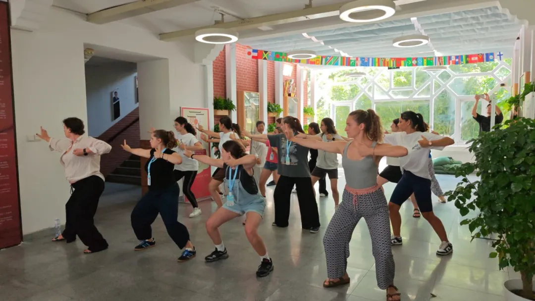 Florence students explore Chinese culture in Shanghai-2.png