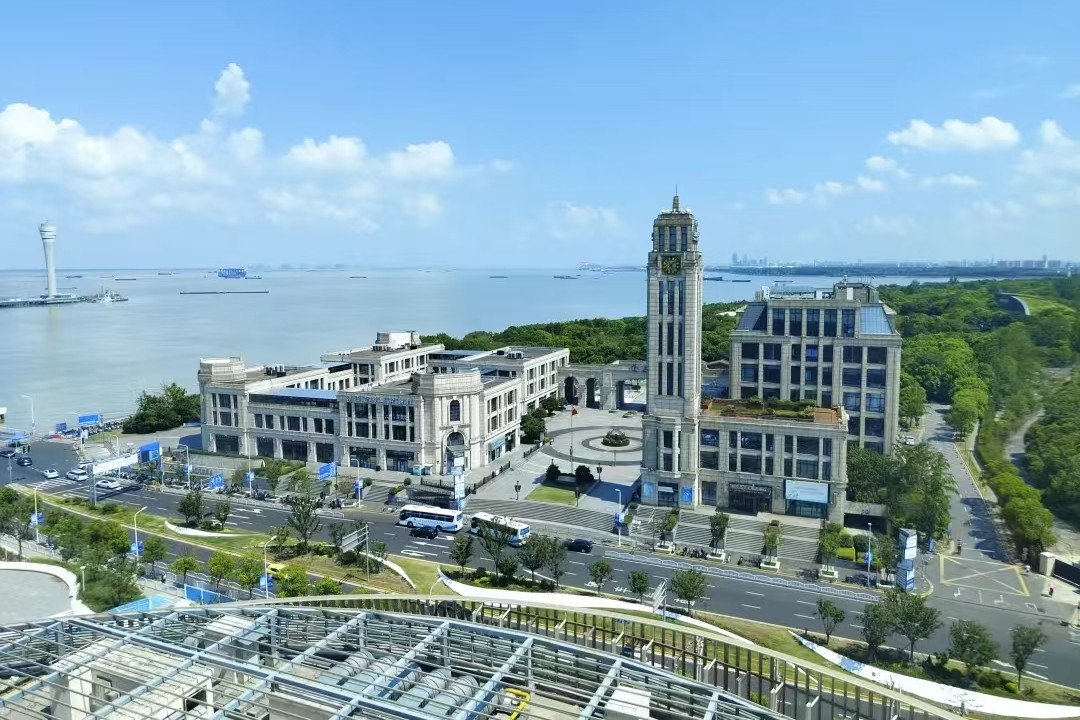 Celebrate National Day holiday at Long Beach Art Festival